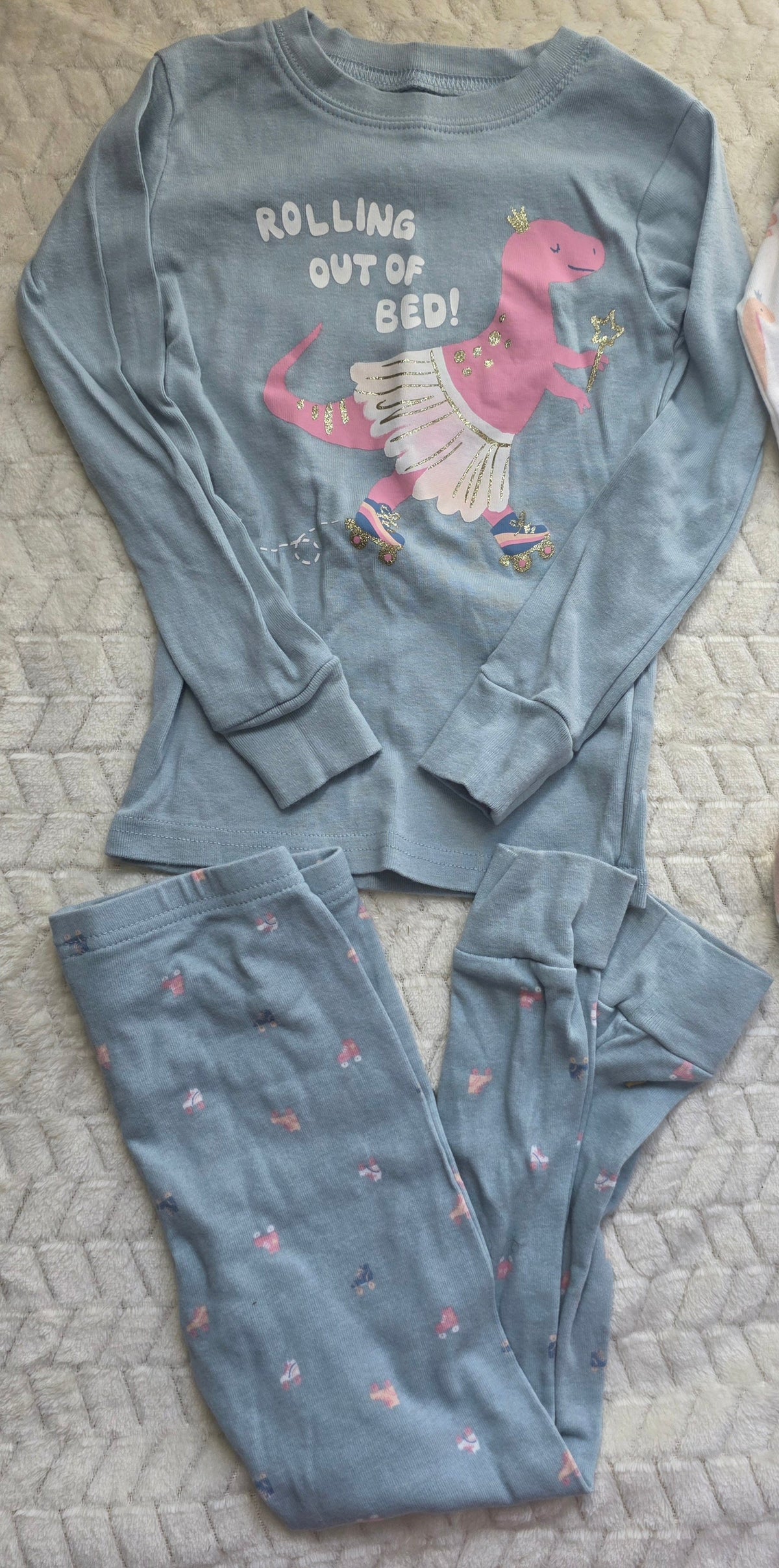 #190 Girls 3T Carter's Dinosaur Pajama set of 2