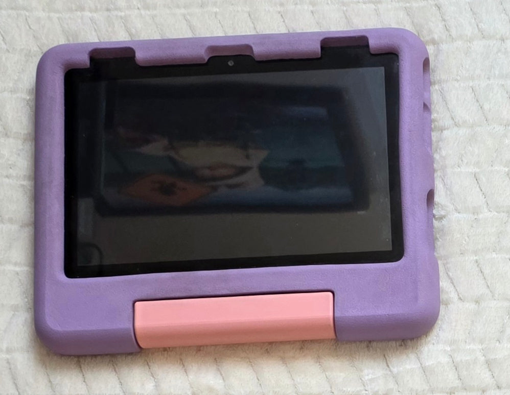 #190 Amazon Fire HD 8 Kids Tablet – Purple (2023, Ages 3–7) (2 of 2)
