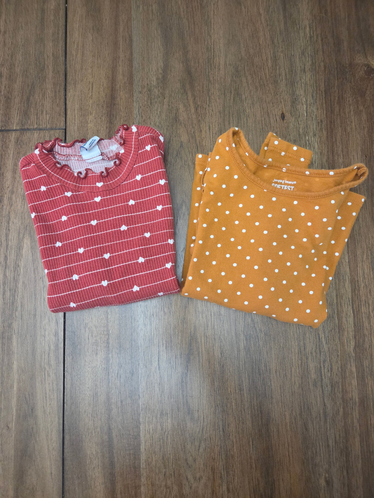Seller 188 girls heart and polka dot top size 5