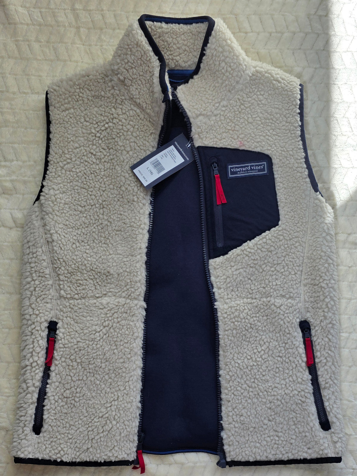 #190 Girls L (16) Vineyard Vines Vest Beige Sherpa & Navy Trim NWT