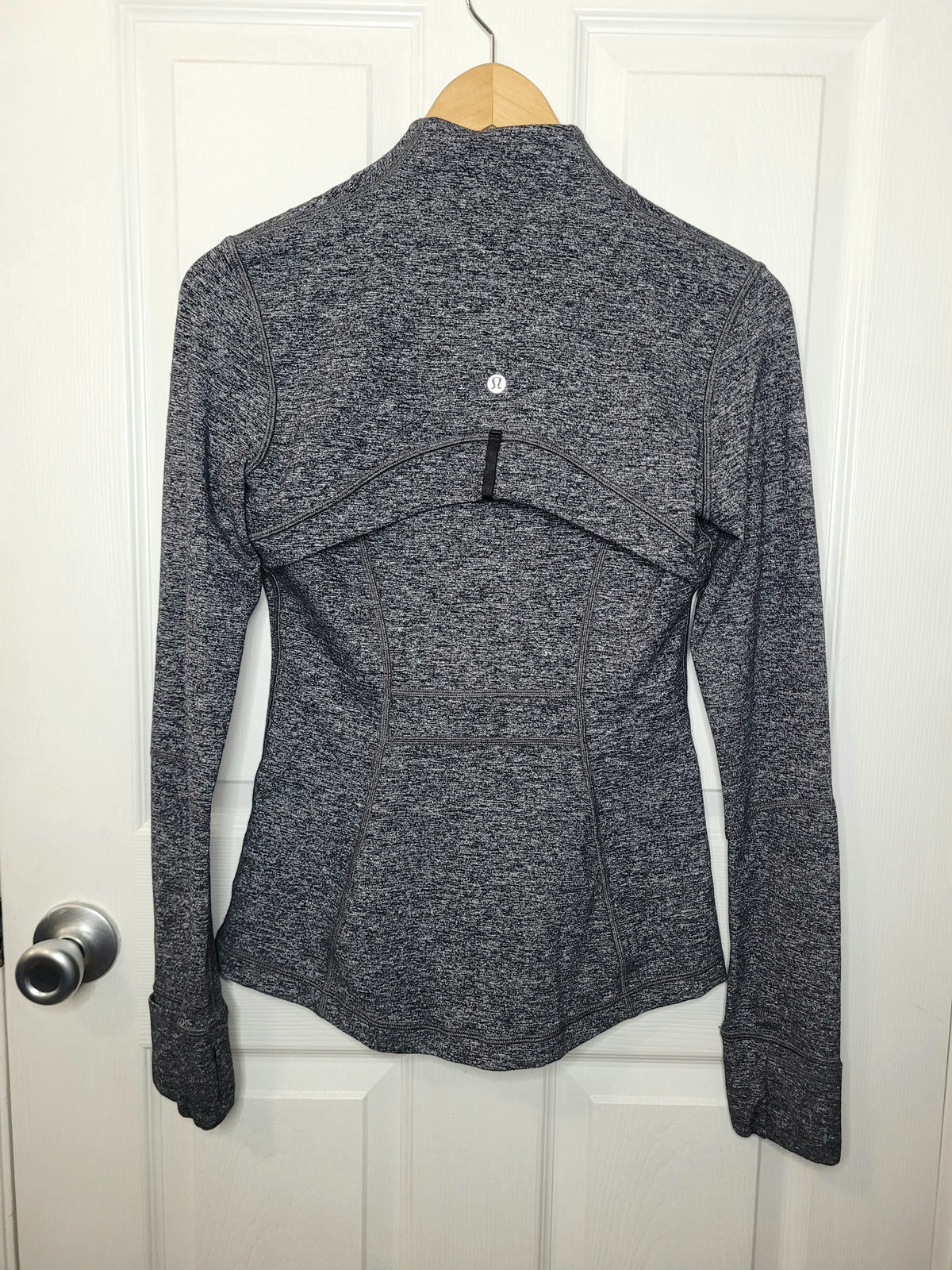 #164 Lululemon Heathered Black Define Jacket Women 6