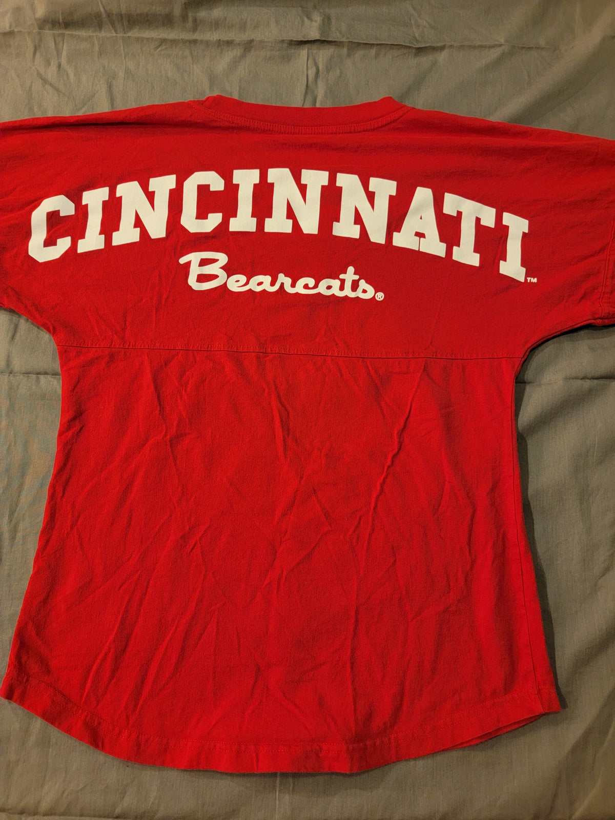 Seller #18 Cincinnati Bearcats Long Sleeve Women's Shirt Size Small S