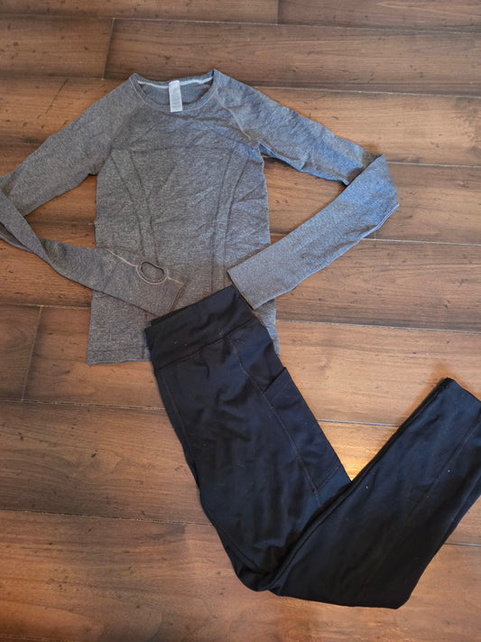 Seller #57 Girls ivivva XS and Med leggings