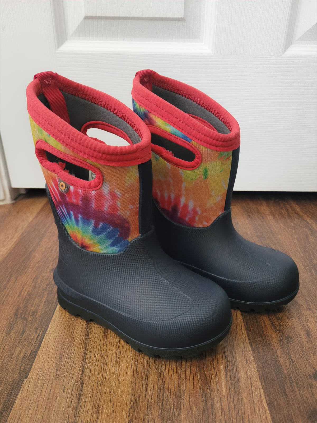 #164 NWOT Bogs Tie Dye Boots Girls 9