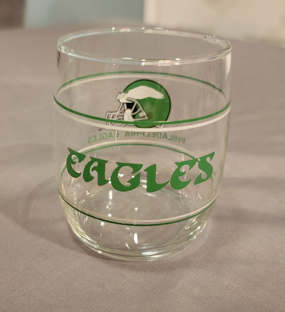 Seller #18 Philadelphia Eagles Glass