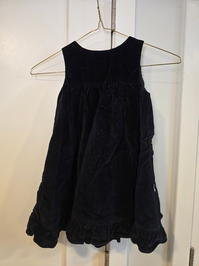 #131 Girls black jumper dress in soft heavy fabric with stitched flowers sz 4