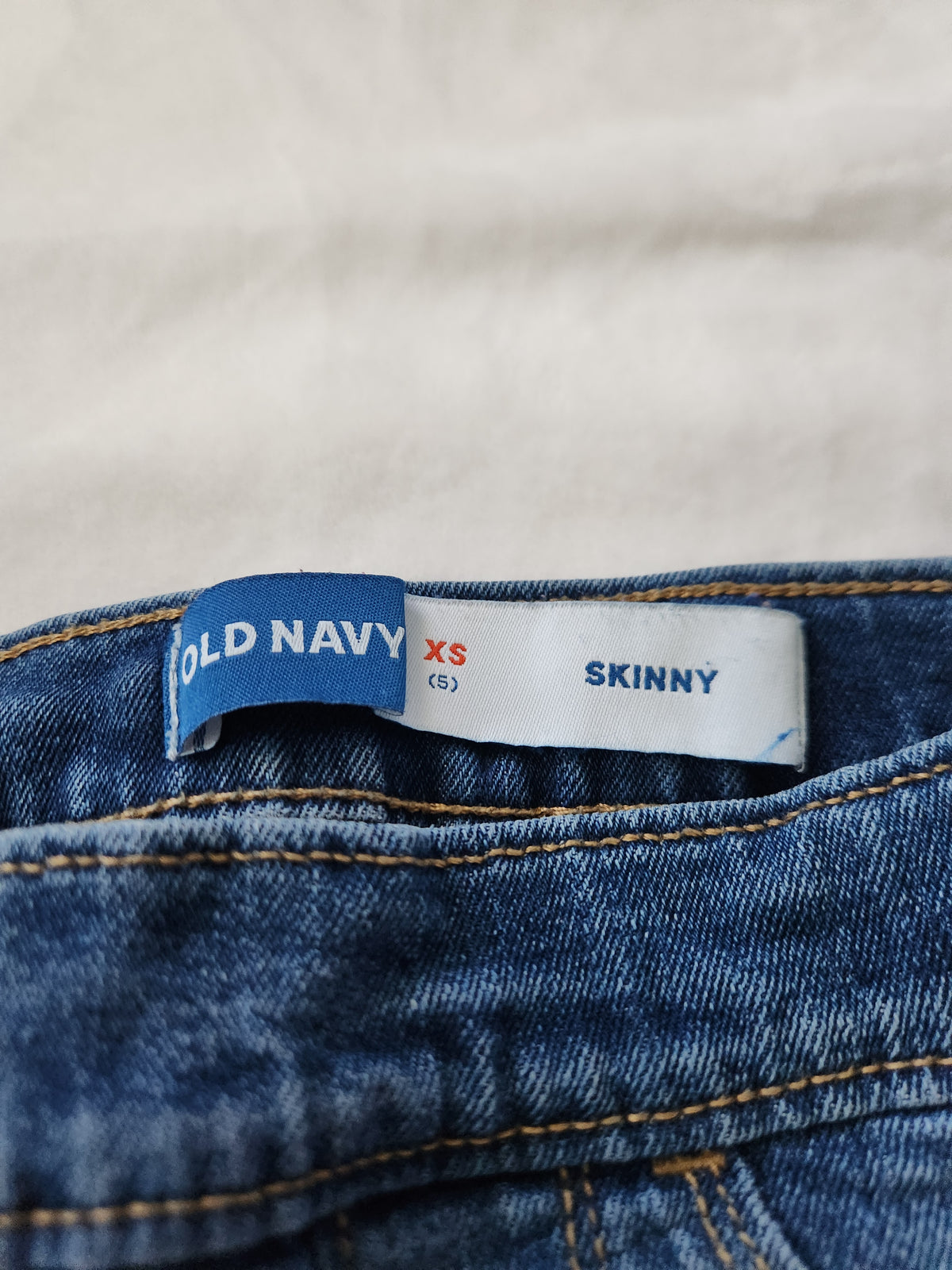#167 Old Navy XS/ 5 Denim Pull On Skinny Jeans