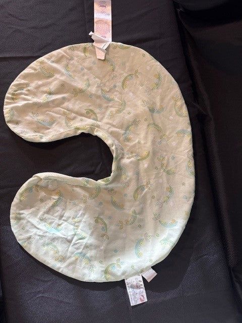 Seller #141 Boppy Pillow Cover GUC Pea Pods JS