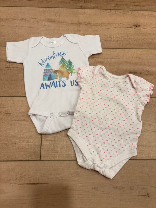 #37 REDUCED- 0-3M Girls Short Sleeve Bodysuits Onesies Set