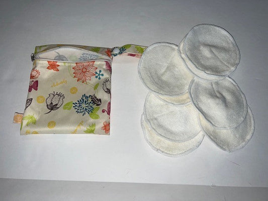 #78 4 sets of reusable nursing pads in a zip up bag