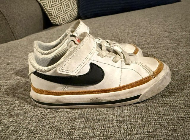 Seller #179 | Nike Toddler Court Legacy Gym Shoes | Toddler 8C