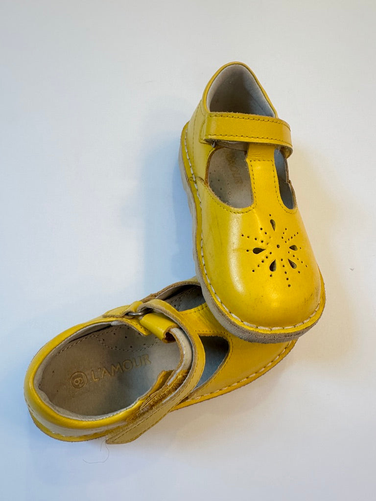 (#158) l'amour | EUC | 9 | alix wedge mary jane | 45227
