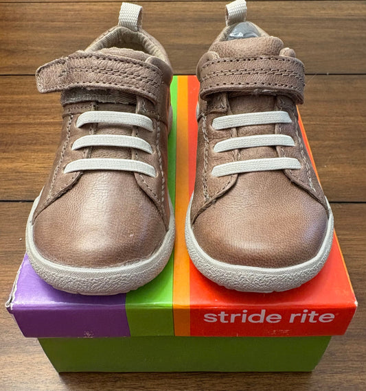 Seller #210 Stride Rite Boys Size 6 Tan Craig Leader Sneaker NWT