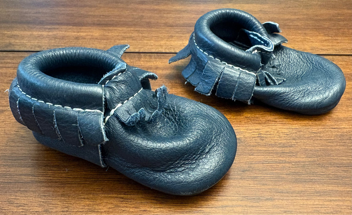 #197 Freshly Picked	Boys Size 2	Navy Fringed Moccasin