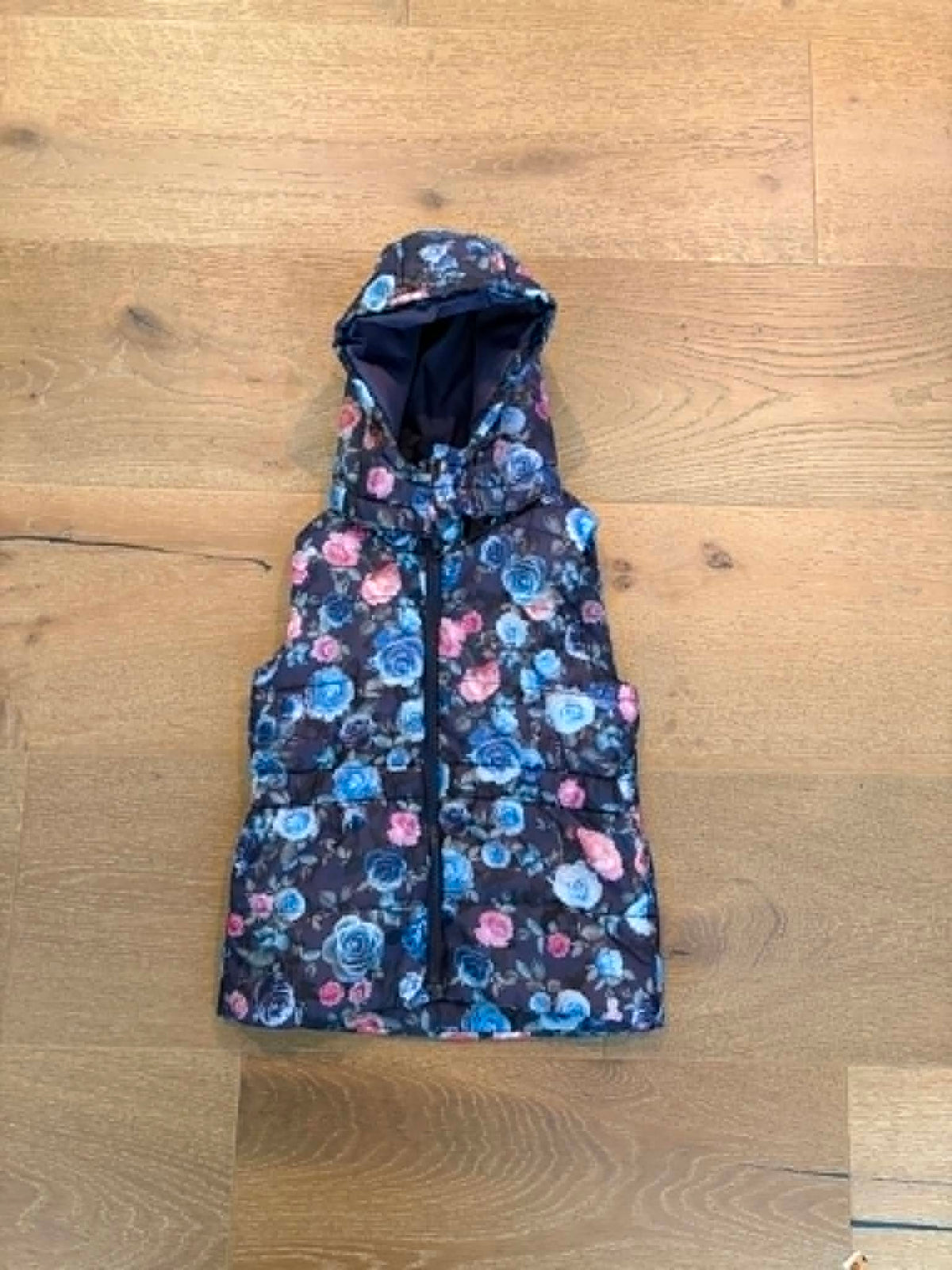 Seller #193 H&M Girls Size 6-7 Floral Puffer Vest