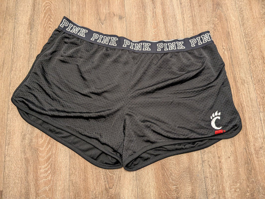 #7 Women's PINK shorts Size L