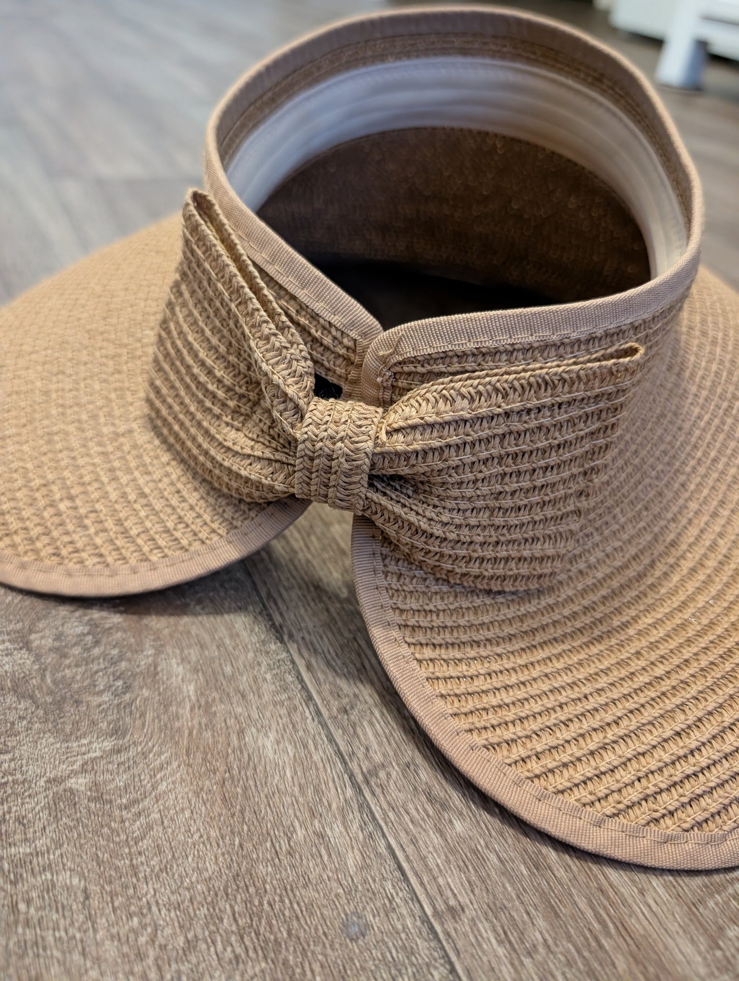 #7 Women's sun hat - adjustable