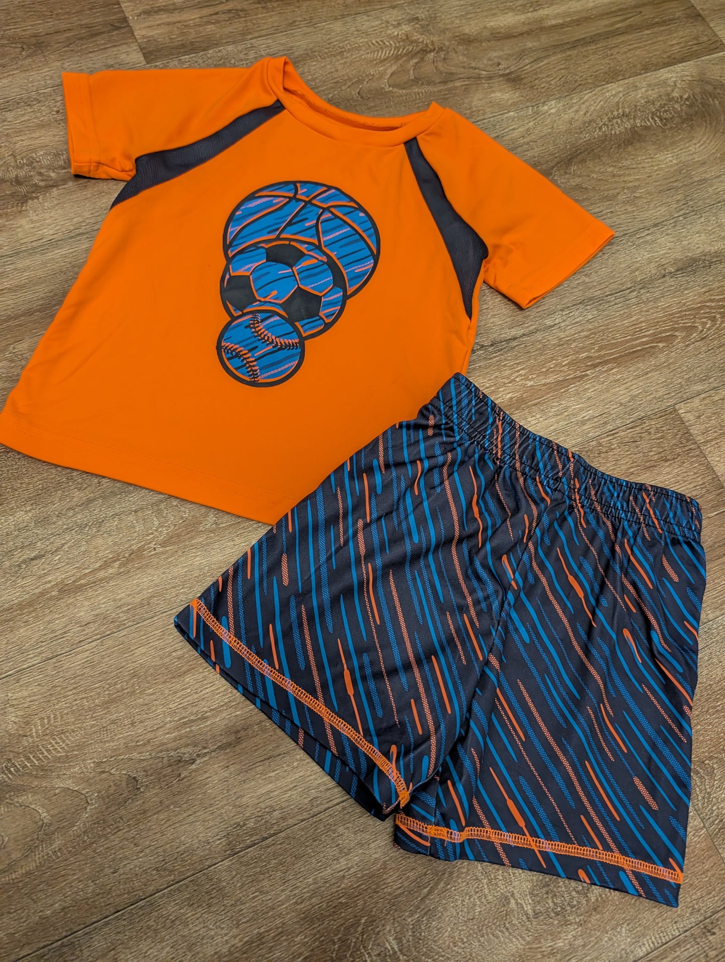 #7 Boys Jumping Bean outfit size 3T