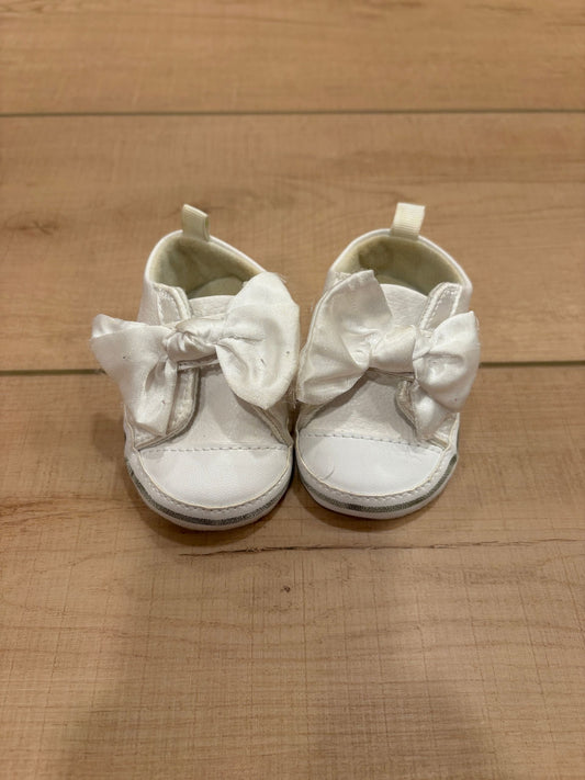 #37 REDUCED-3-6M Girls First Steps Satin Bow White Sneakers - see description