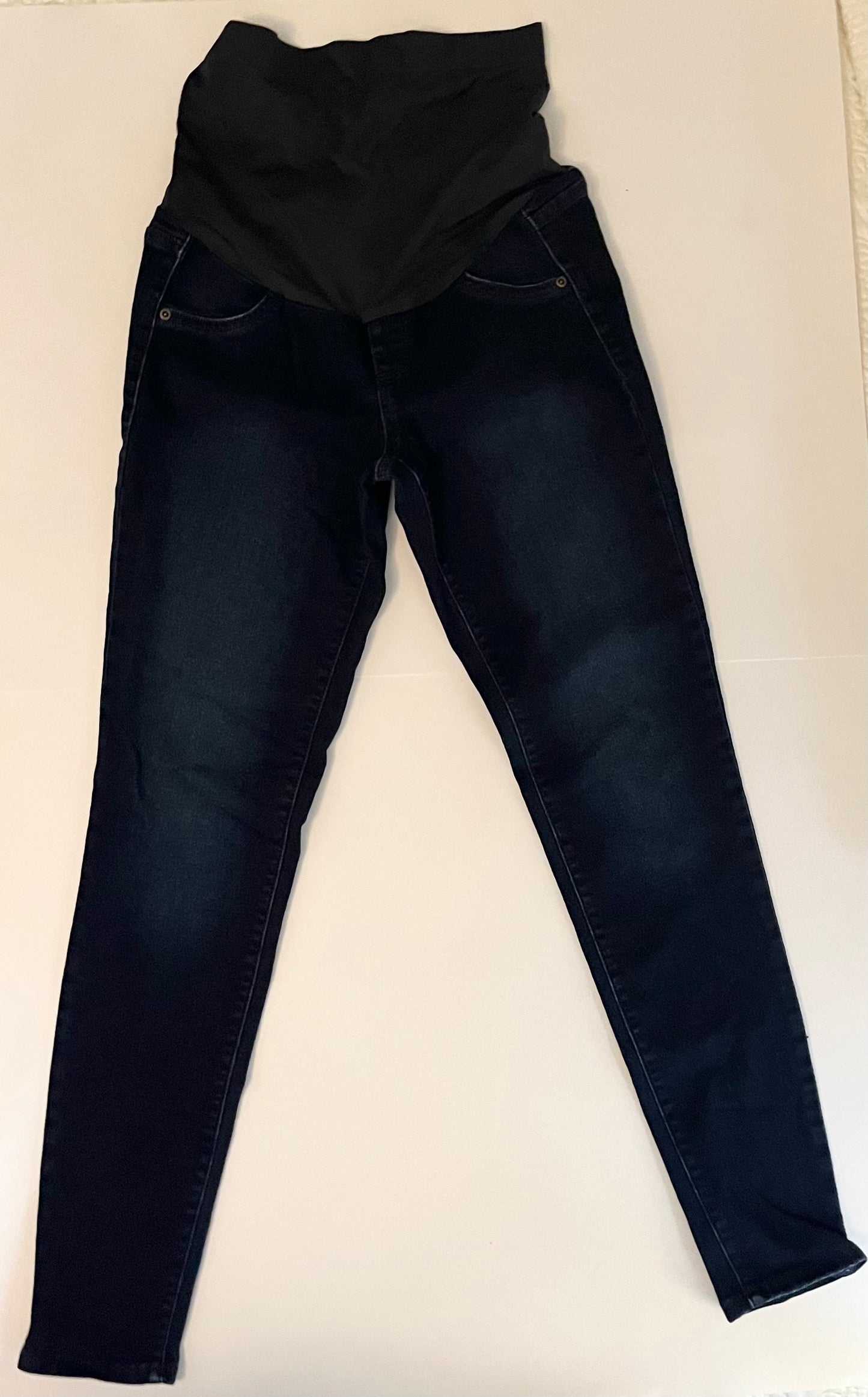 A Glow size 4 Maternity Jeans Jeggings