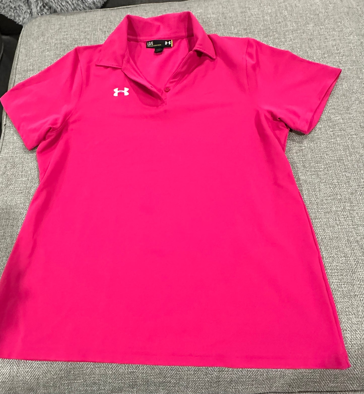 #75B Women’s L Under Armour hot pink polo