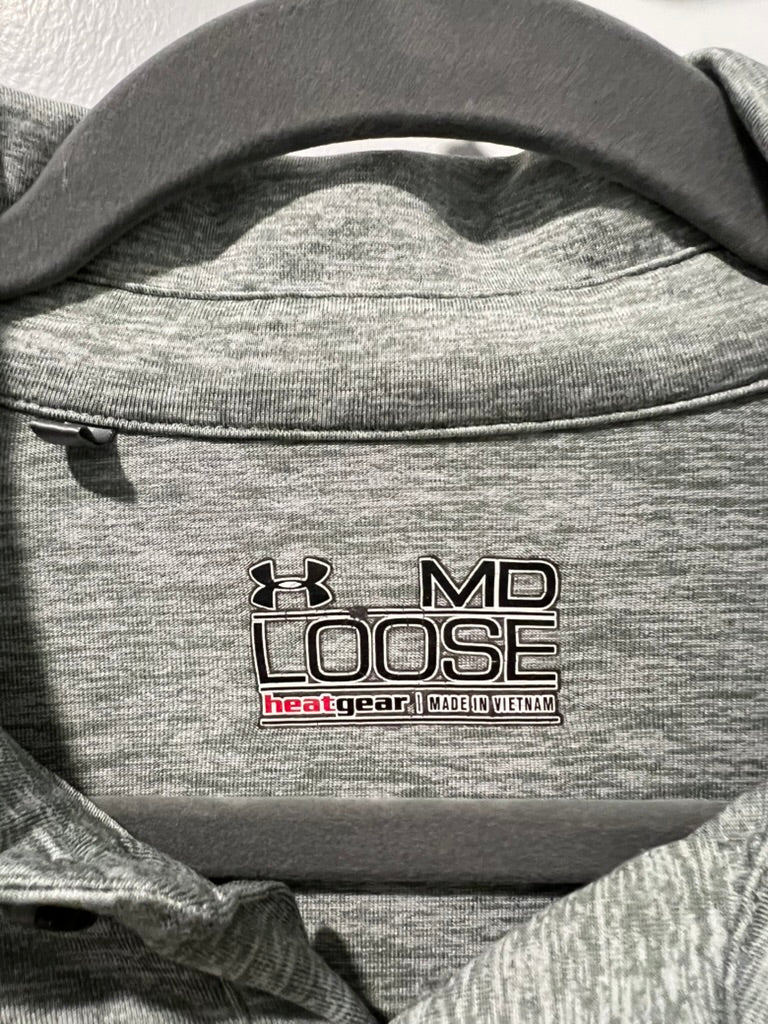 Seller #76 - University of Cincinnati Under Armour Polo - Size Medium - Grey w/ Logo - Golf