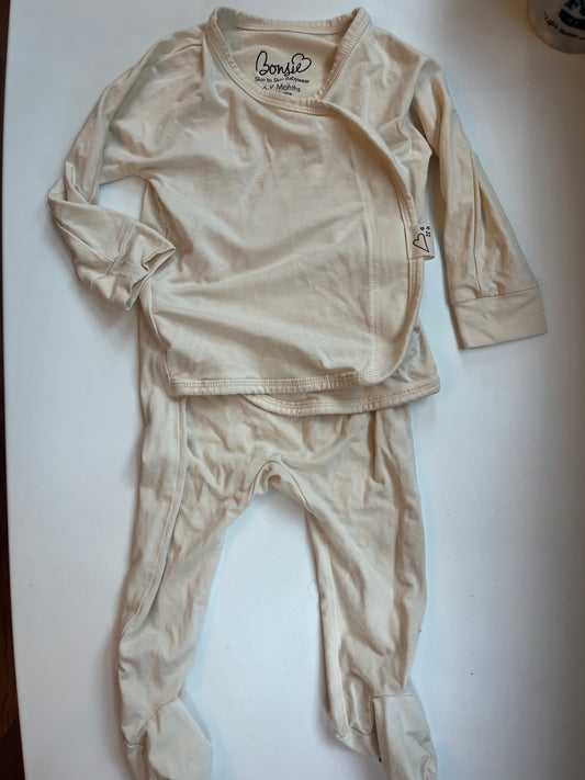 Seller #20 Bonsie skin to skin sleeper 6-9 mo