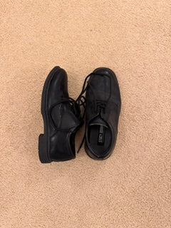 #130 Boys black dress shoes Sz 12