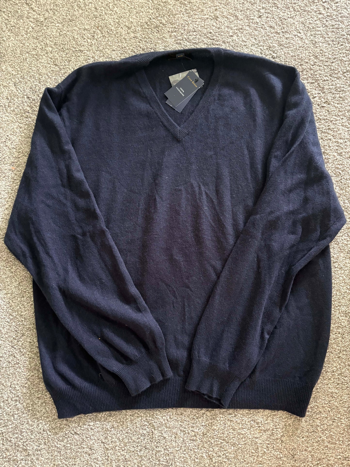 Seller #210 Club Room Men's Size XL Navy Cashmere V-Neck Sweater NWT