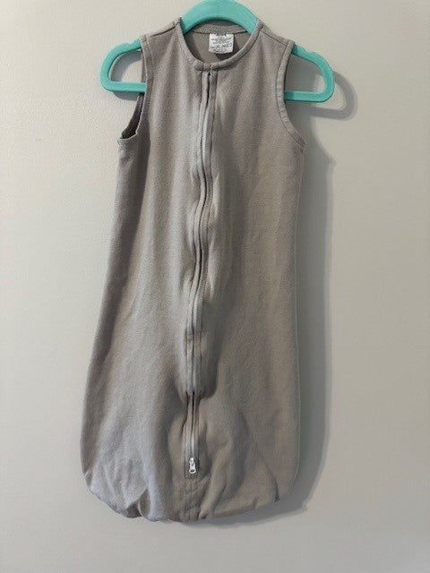 Seller #141 Ely's & Co Wearable Blanket size 6-12 months GUC gray SR
