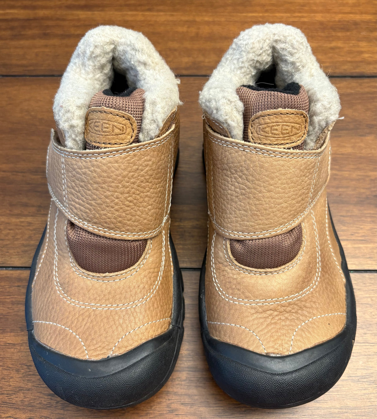 #197 Keen Boys	Size 1	Light Khaki Leather Fleece Lined Boots NWOT