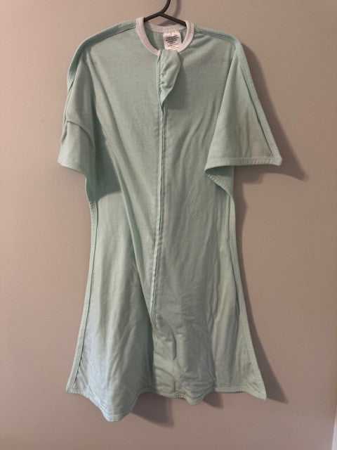 REDUCED #141 Zipadee Zip Swaddle Medium 6-12 months (1 of 2 available) SR