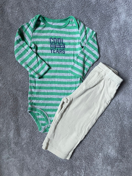 Carter’s 9 month onesie and pants outfit