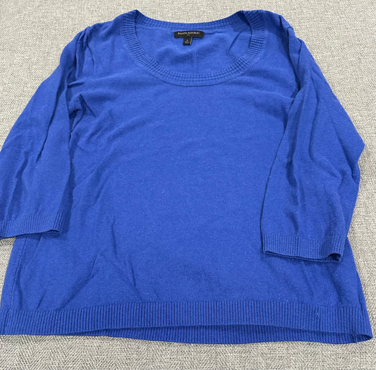 #75B Women’s M Banana Republic sweater