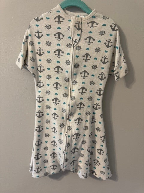 REDUCED #141 Zipadee Zip Swaddle Medium 4-6 months SR