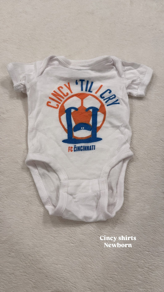 #145 Cincy shirts FCC onesie newborn EUC