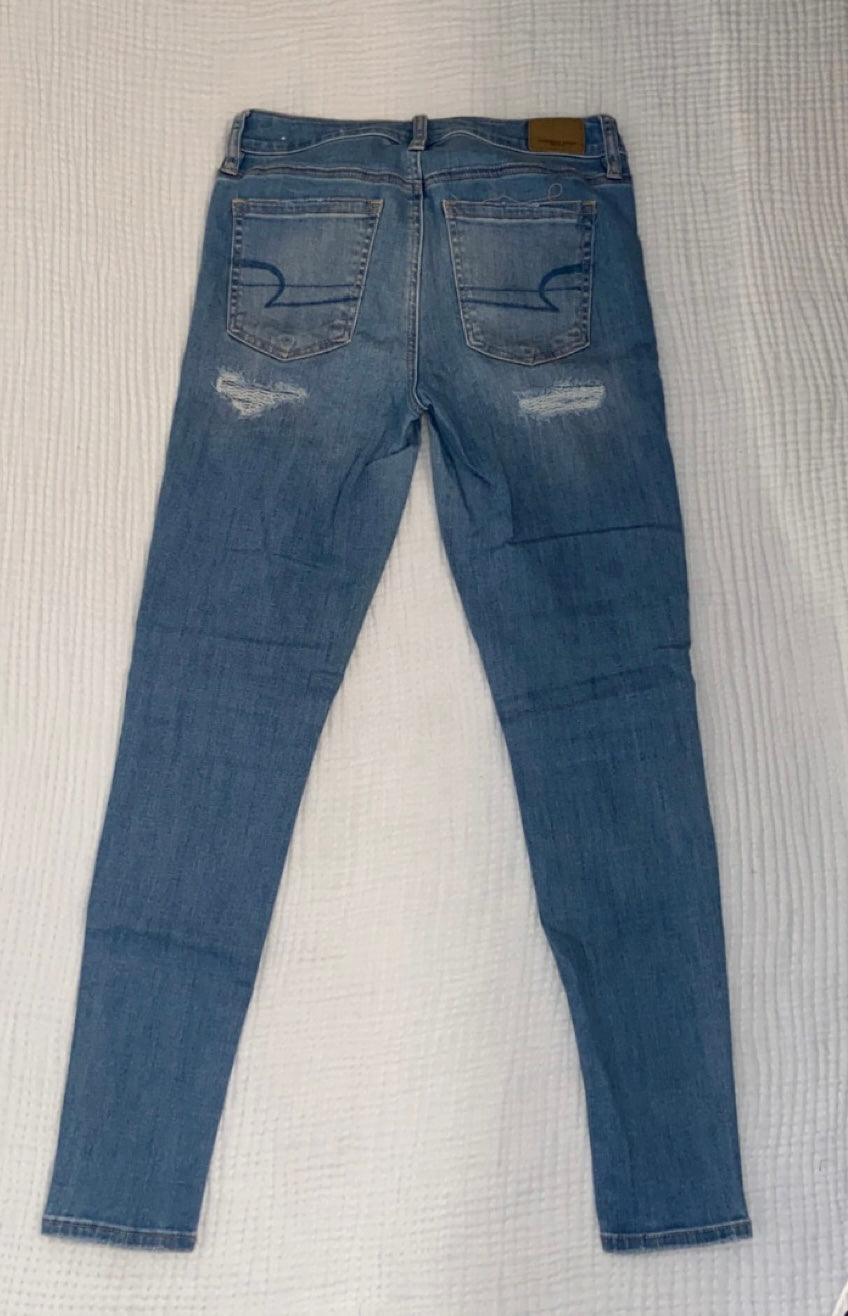 AE Distressed Jeans - Women Small (6)