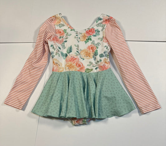 #141 Girls 5T Checky Plum Peach Rose Long Sleeve Leotard with Green Skirt