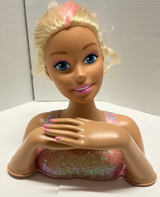 #129 Barbie Style Head
