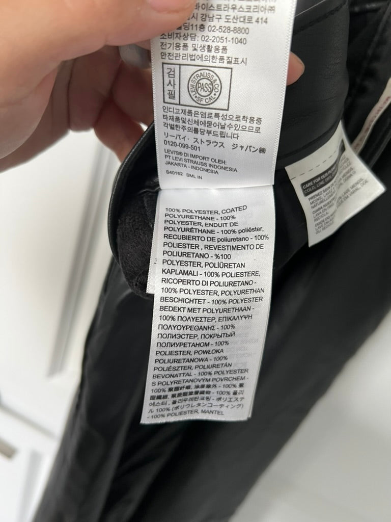 Seller #76 - Levi's Women's Math Club Slacks Black - Size 27