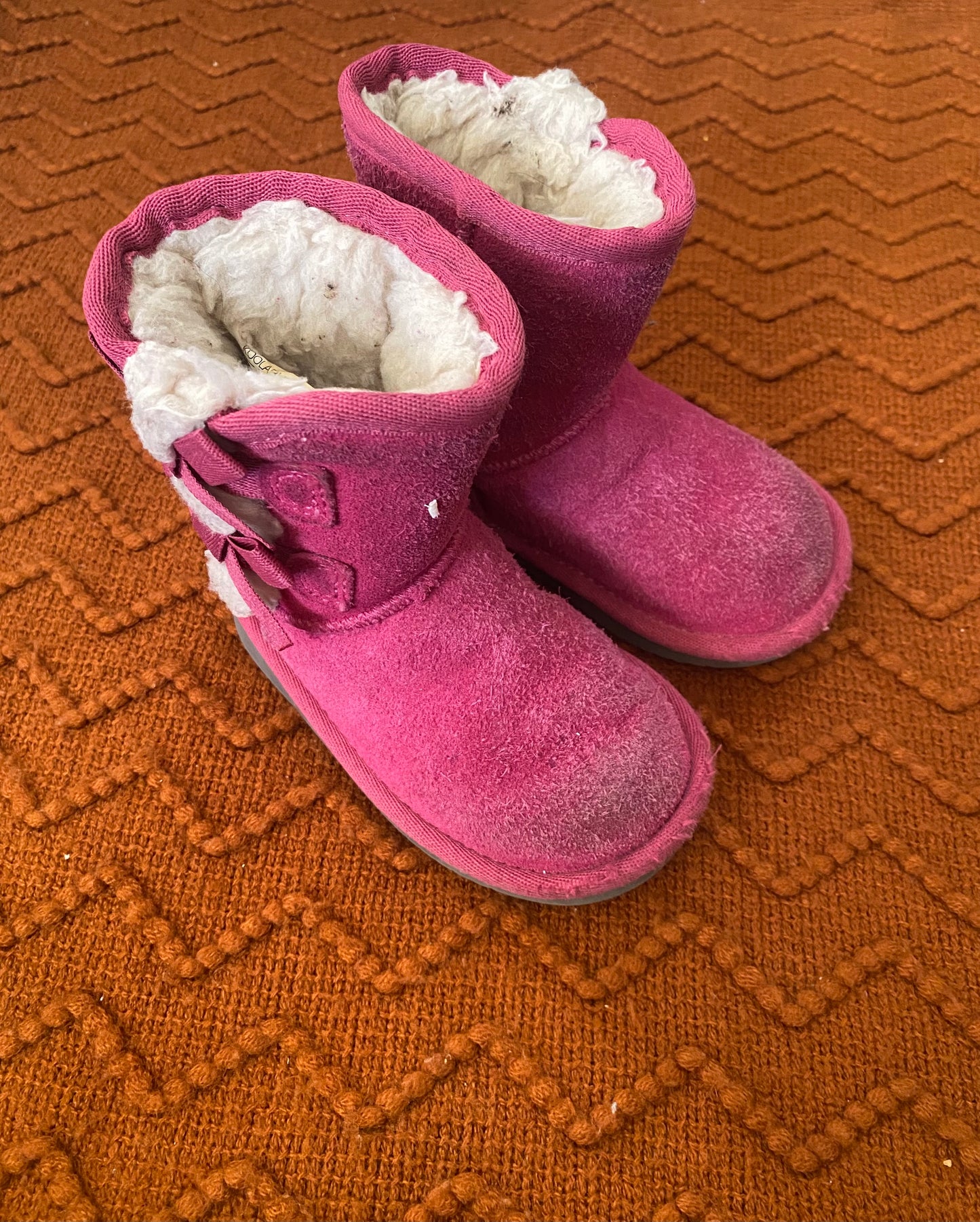 Girls Size 6 Koolaburra by Ugg Pink Boots