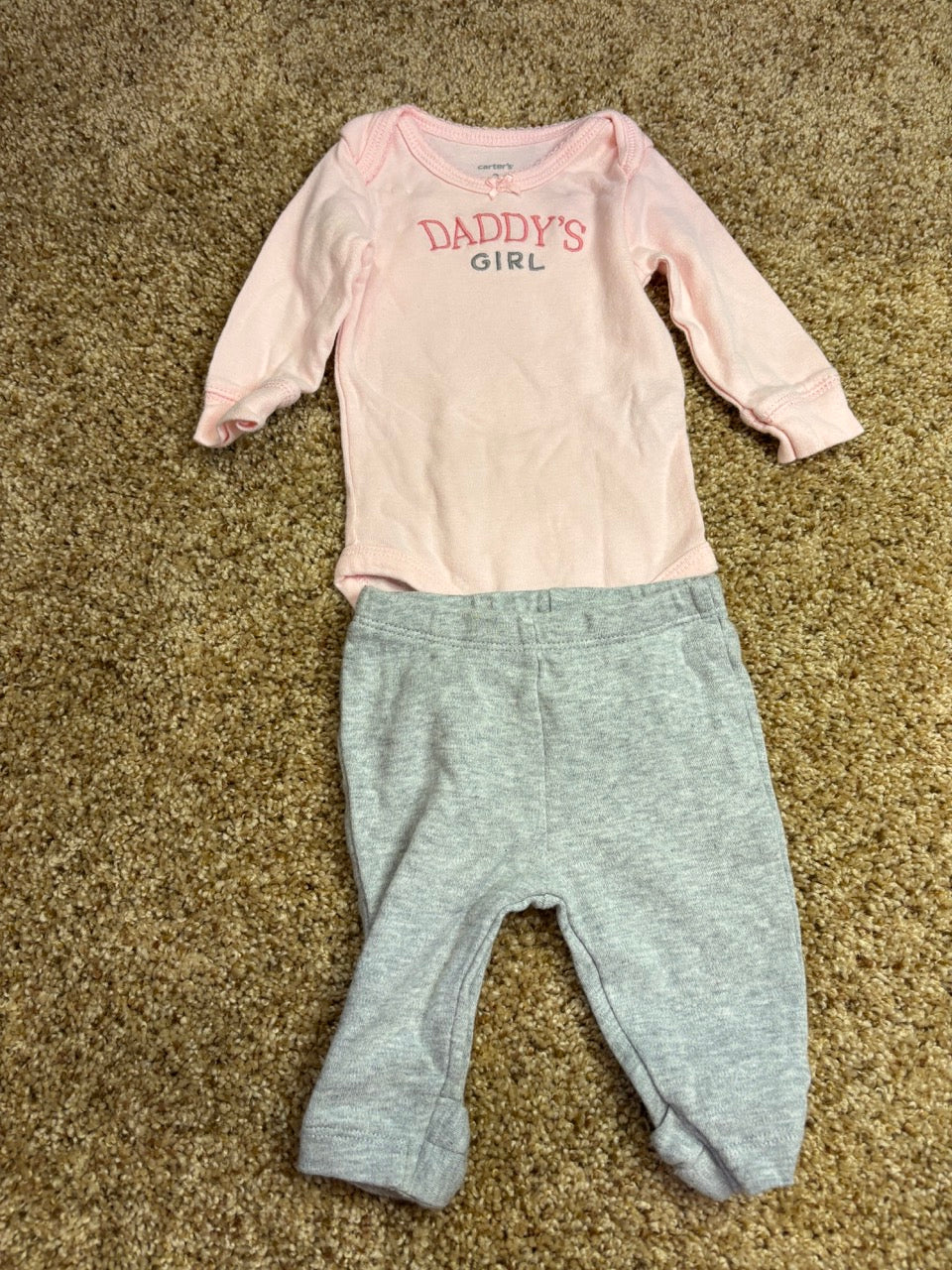 #86A 3 mo carters daddy's girl outfit