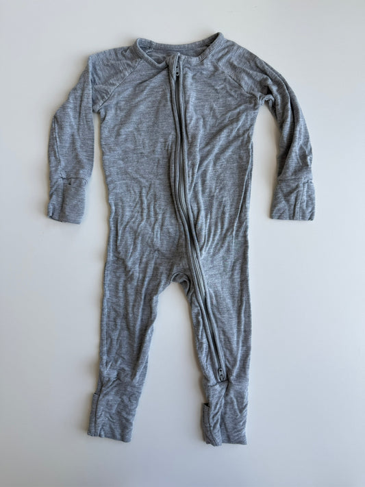 #32 Little Sleepies 3-6 months Gray zippy footie sleeper, VGUC