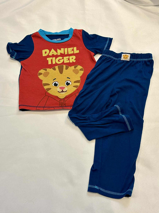 #149 3T Daniel Tiger PJ Set