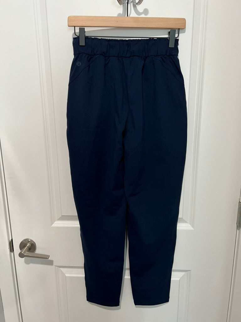 Seller 476 - Lululemon Stretch High-Rise 7/8 Pant Size 4 True Navy NWT $118