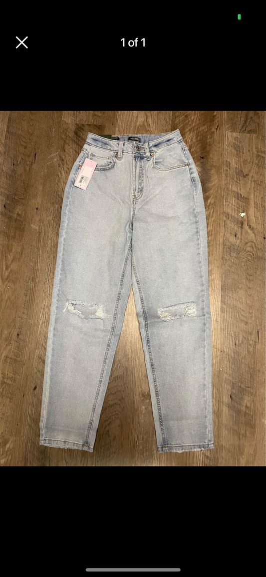 New Women size 4 Super-High Rise Distressed Curvy Mom Taper Jeans - Wild Fable™ Light Blue Wash.