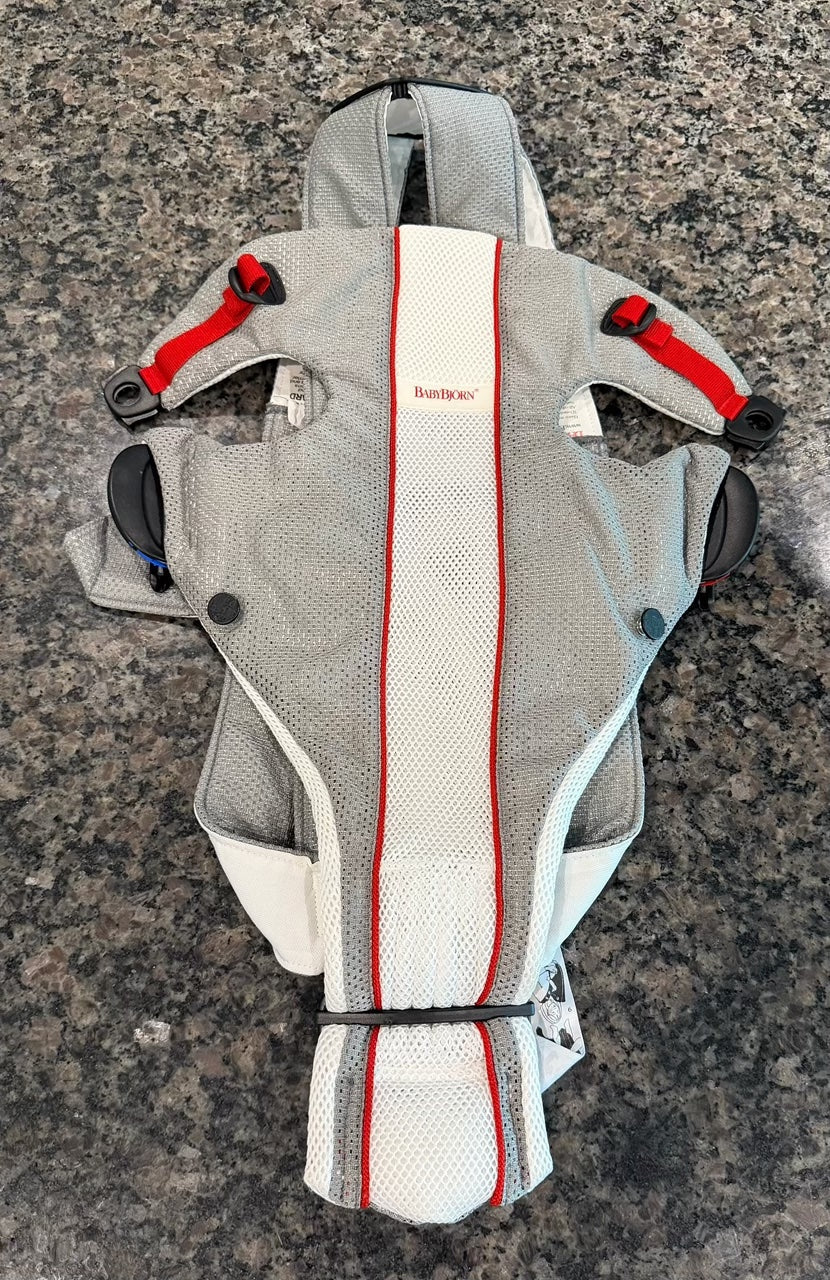 #42 Baby Bjorn Carrier