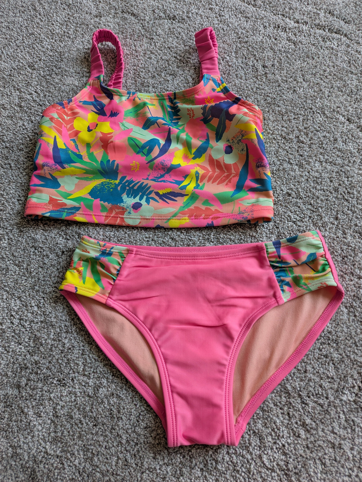 #17 Cat & Jack Girls 2 piece swim suit M (8)