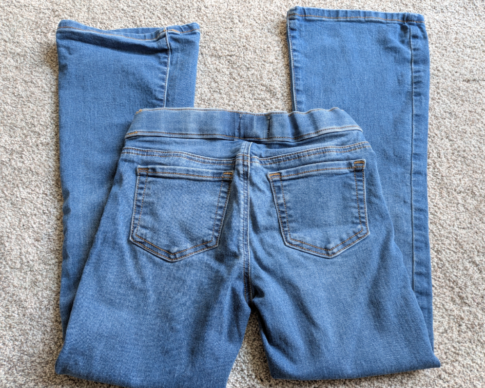 #17 Girls Pull on Jeans, Flare, size 8