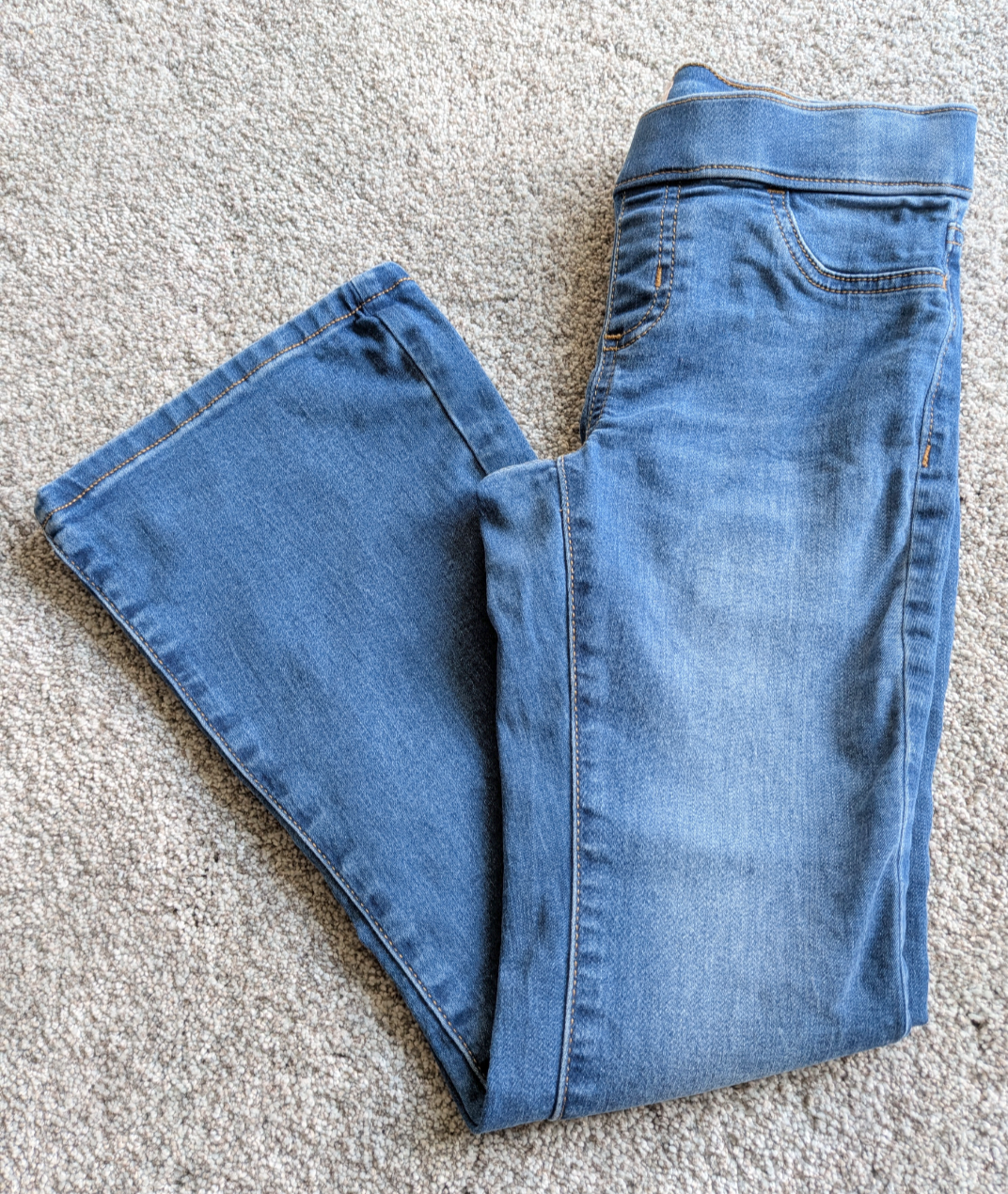 #17 Girls Pull on Jeans, Flare, size 8